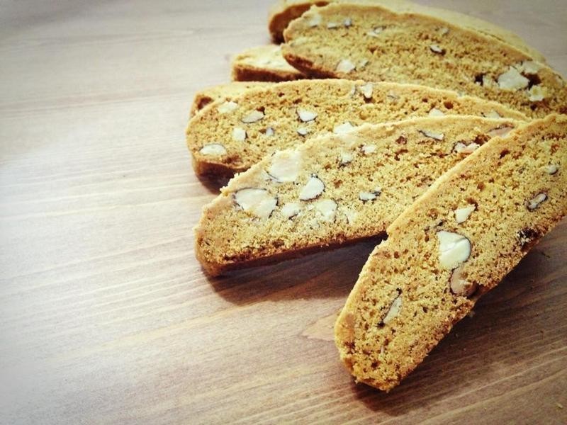 ʴ Almonds biscotti