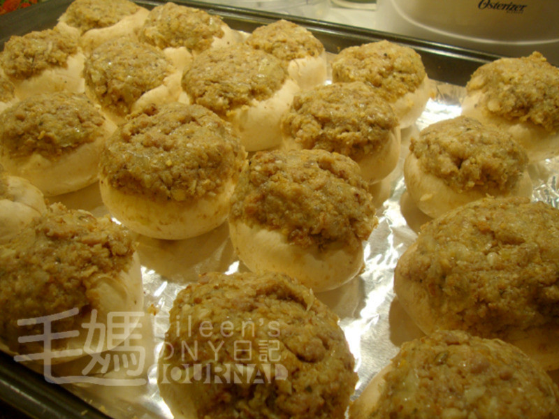 hĢ Stuffed Mushrooms