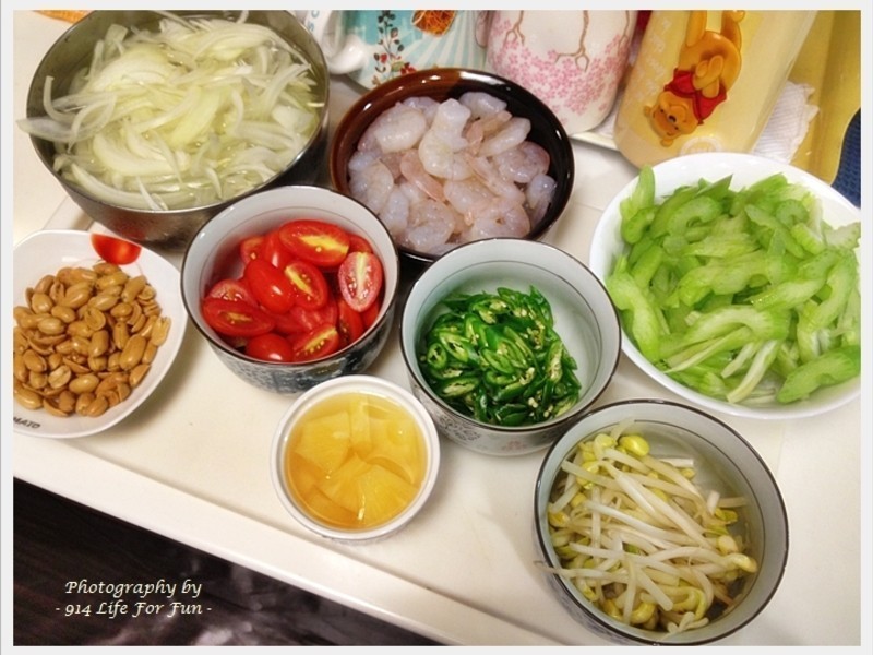 ̩ʽɳ Thai Bean Noodle Salad