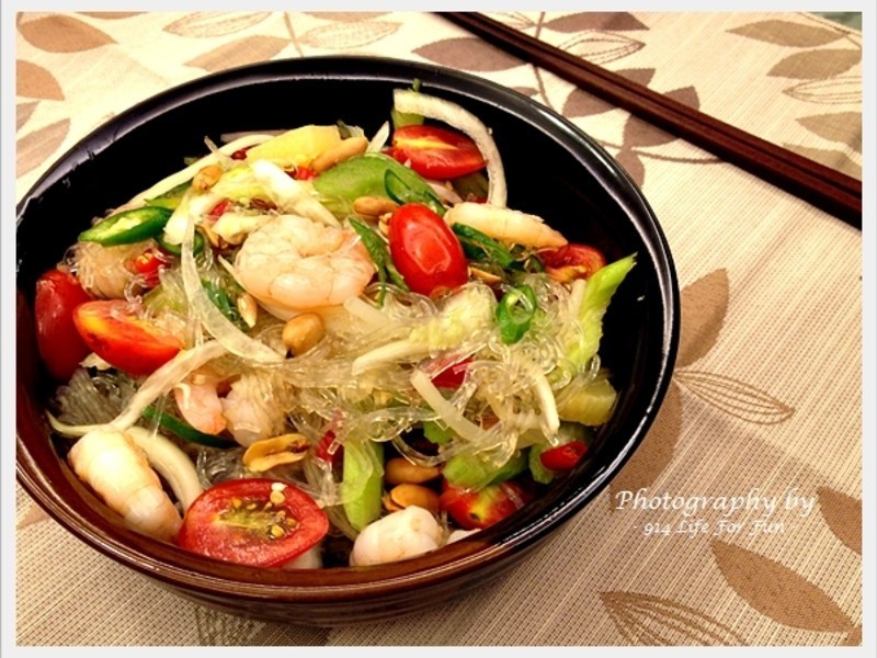 ̩ʽɳ Thai Bean Noodle Salad