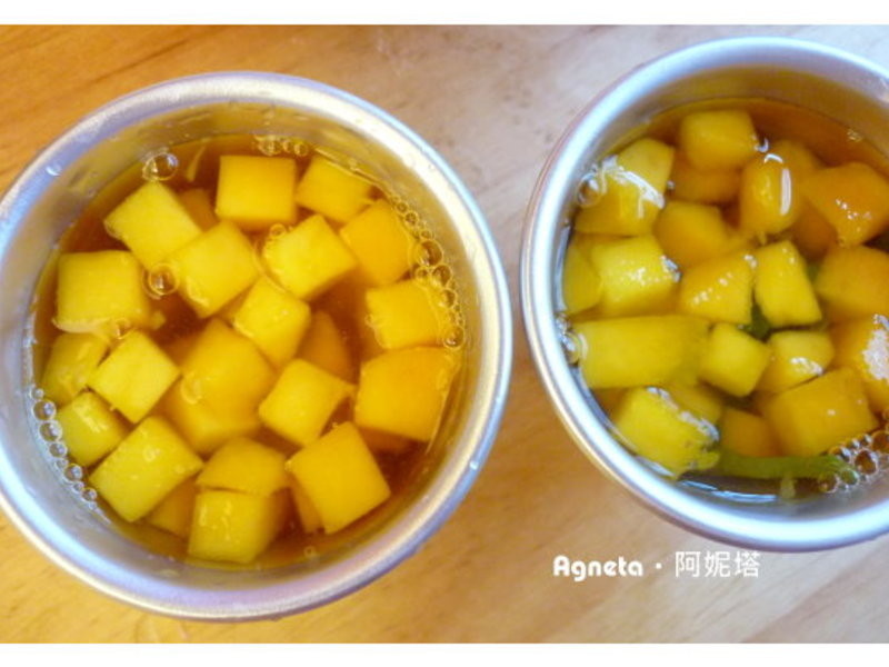 [?Sweet] âƶSake Jelly w/Fresh Mango