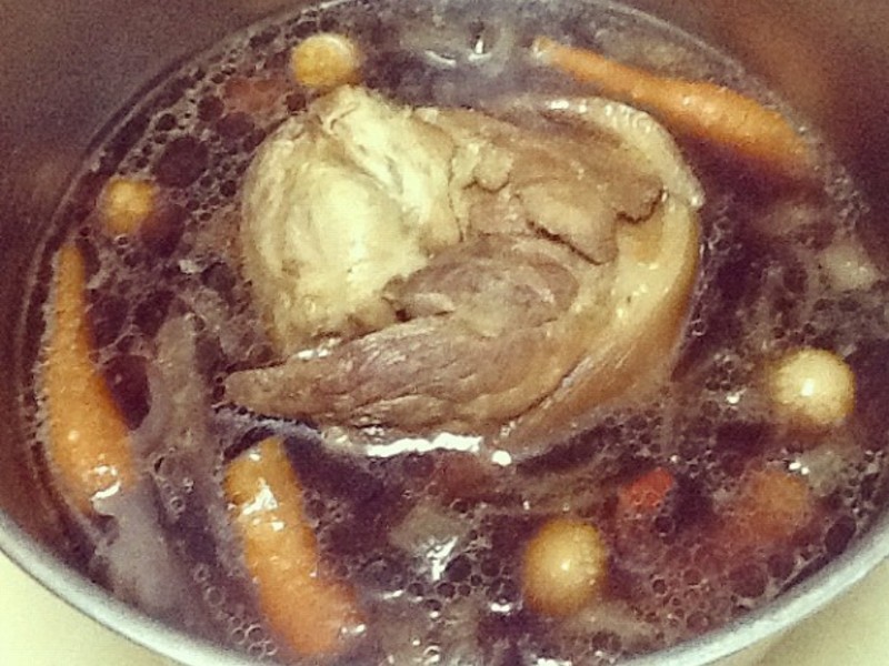 ʳס Stewed Pork Hocks