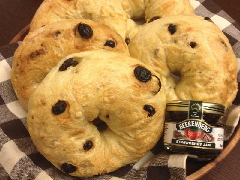 Miss Sia[]Ѹɱ Homemade Raisins Bagels